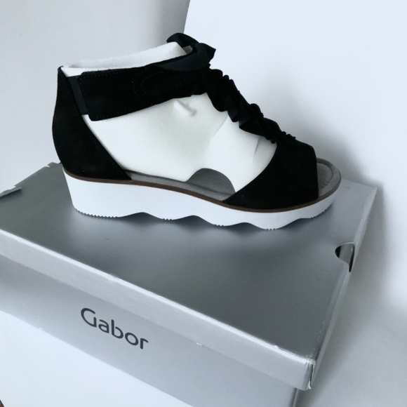 Gabor Samtchevreau Black T-Strap Wedge Flat Sandal - Picture 8 of 11